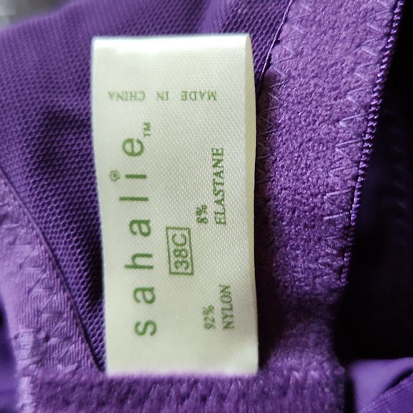 Sahalie perfect fit cami - Picture 3 of 12